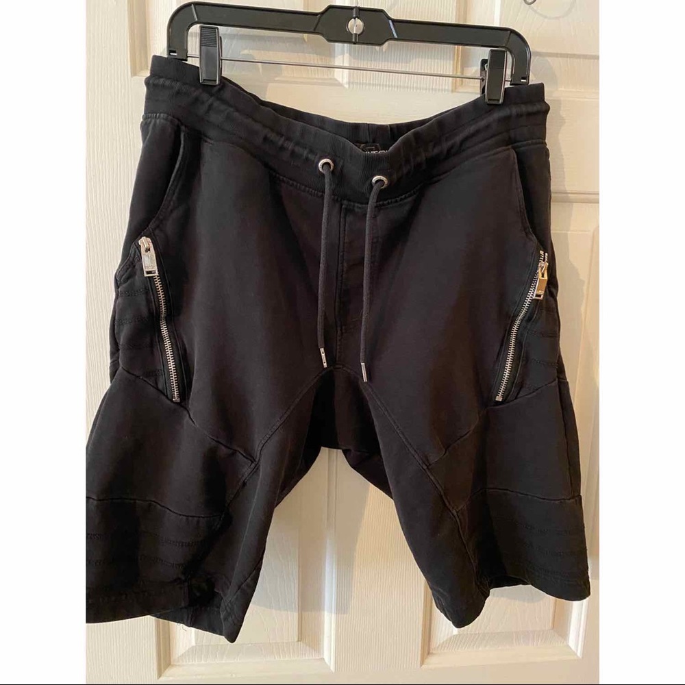 Men’s Jogger Style Shorts